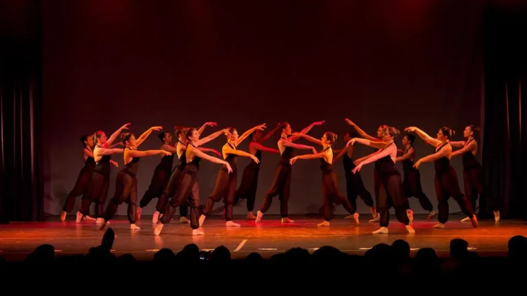 MarcePucci_0010_baile_grupal